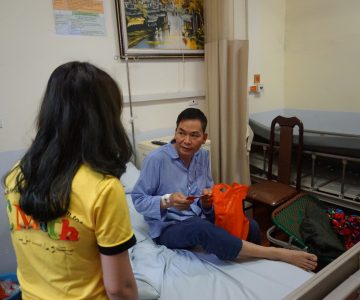 Hoạt động từ thiện