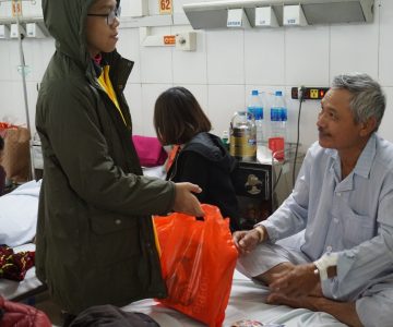 Hoạt động từ thiện