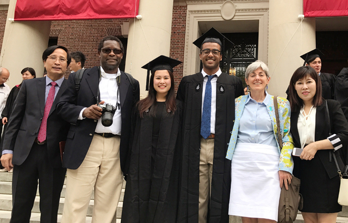 Bí mật của gia đình có hai con vào Harvard