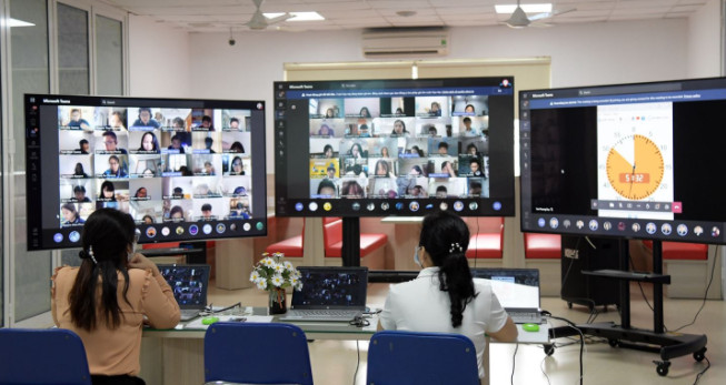 Trường Nguyễn Siêu : Thi trực tuyến lần đầu tiên – vì một mùa hè trọn vẹn!