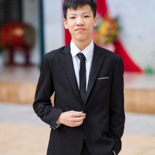 Hoàng Phạm Minh Khánh