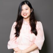 Cô Nguyễn Thị Linh Chi