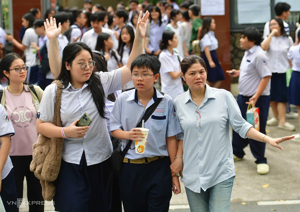 ‘Giằng co’ giữa tiếng Anh và thi hai môn vào lớp 10