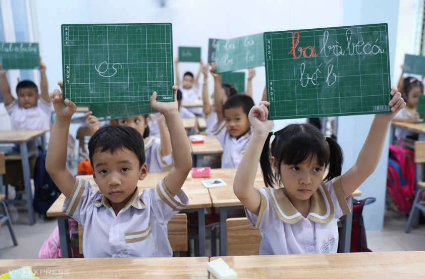 Có thể cấm thi vào lớp 1 dưới mọi hình thức
